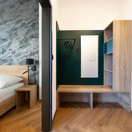 Szálloda Oldcock Castle Znojmo