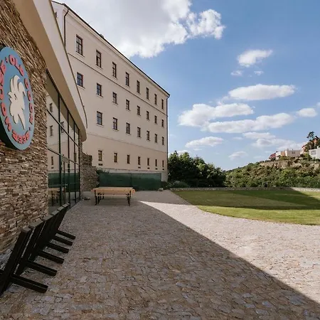 Szálloda Oldcock Castle